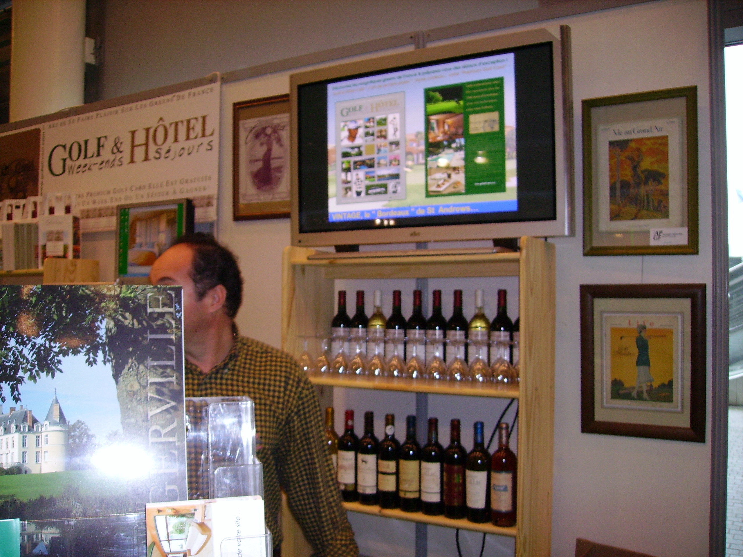 Stand Golf&HÃ´tel, flanc droit