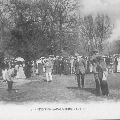 Carte postale ancienne de HYERES LES PALMIERS - A. Massy au putting.