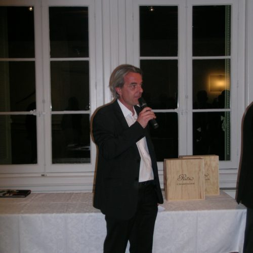 remise des prix du concours de putting APGF par Philippe Estang