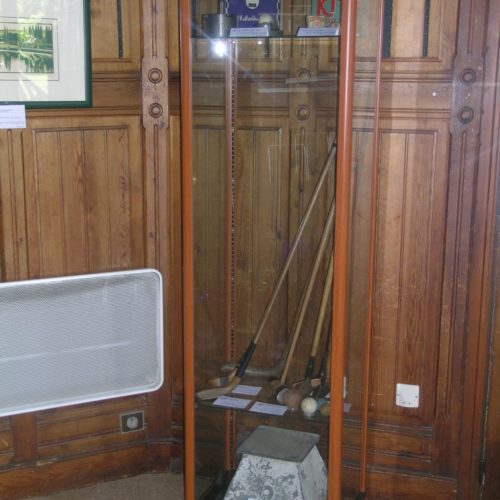 Vitrine nÂ°1 matÃ©riel ancien