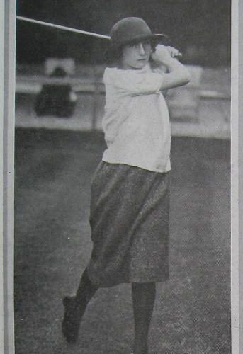 Simone en 1923 lors de la Coupe Femina